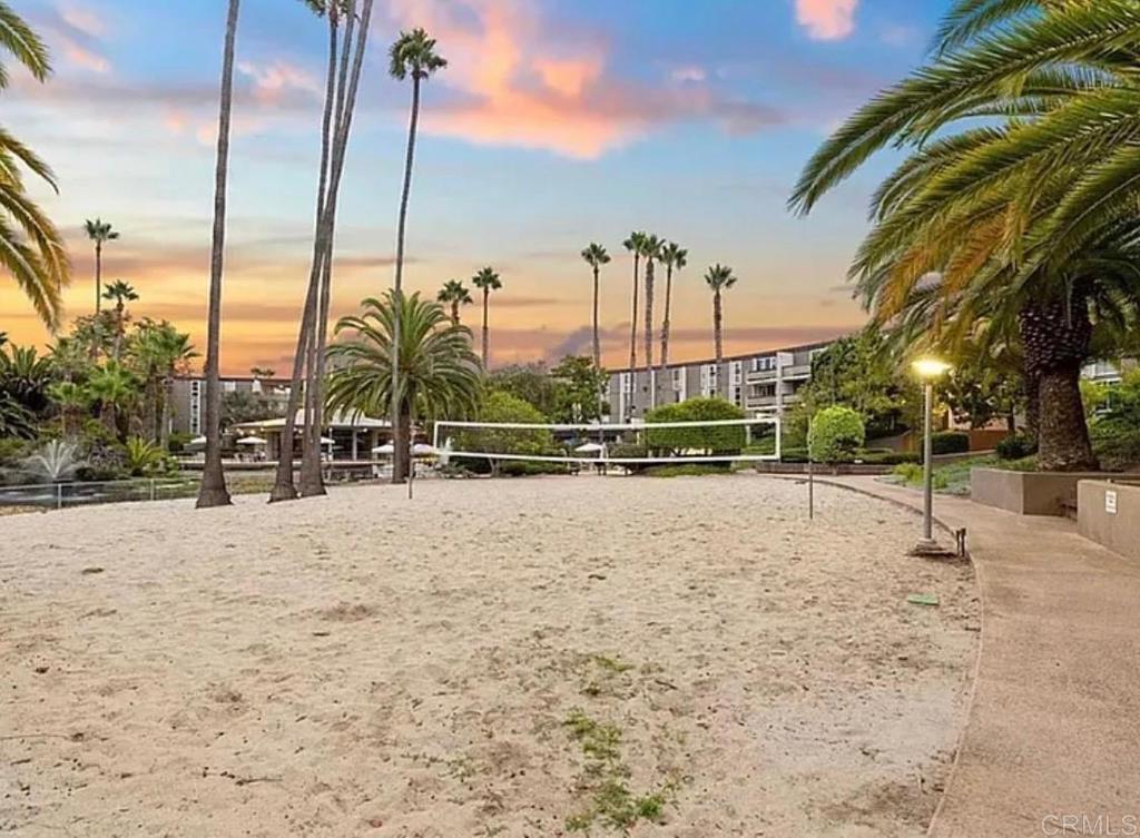 3050 Rue D' Orleans 224