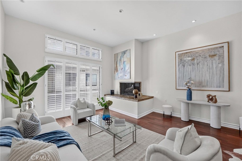 Photo of 1271 Stoner Avenue #308, Los Angeles, CA 90025 (MLS # OC26206291)