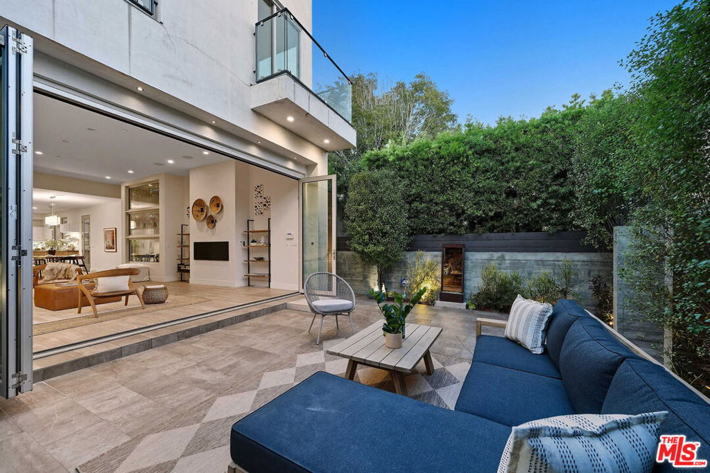 This timeless west-facing home offers the perfect blend of modern design and coastal California living. Built in 2016, this sleek home offers clean lines, expansive windows, and a thoughtfully designed floor plan that creates a bright and open atmosphere throughout. Upgraded with features such as a built-in wine fridge, built-in speakers throughout, reinforced roof to place a jacuzzi, and natural gas hookup on the roof for the bbq and in the yard to add a fireplace. Situated just moments from the vibrant energy of Abbot Kinney and Washington Blvd, this home places you in the center of it all - steps from Boulevard Coffee, Erewhon, Scopa, and the lifestyle conveniences of Marina del Rey. Whether you're strolling to boutique shops, enjoying world-class dining, or biking to the beach, this location captures the essence of Venice living. With sleek architecture and a contemporary aesthetic, this property is a true modern retreat designed for both style and functionality in one of LA's most sought-after neighborhoods.