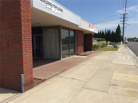 Photo of 1559 W Commonwealth Avenue, Fullerton, CA 92833 (MLS # OC26037778)