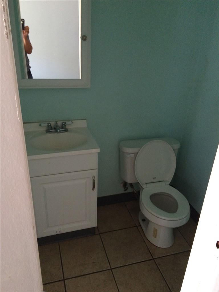 1559 W Commonwealth Avenue