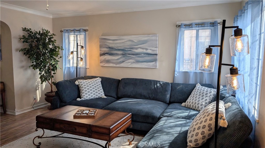 3854 Arlington Avenue