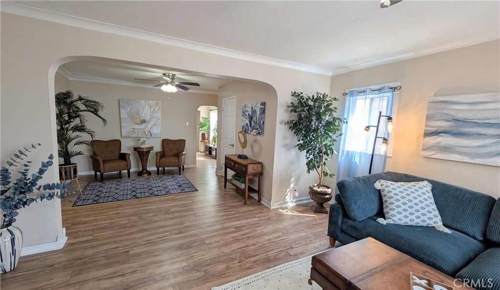 Photo of 3854 Arlington Avenue, Los Angeles, CA 90008 (MLS # TR25093805)