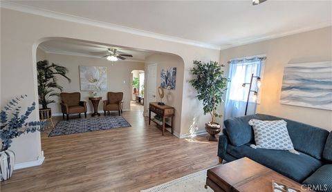 3854 Arlington Avenue Los Angeles CA 90008