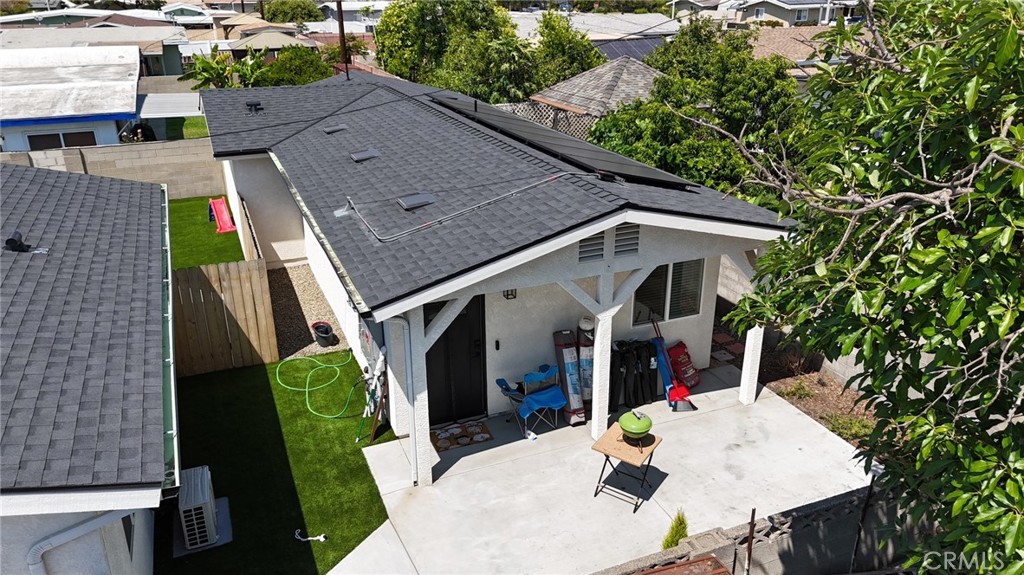 940 N Garden