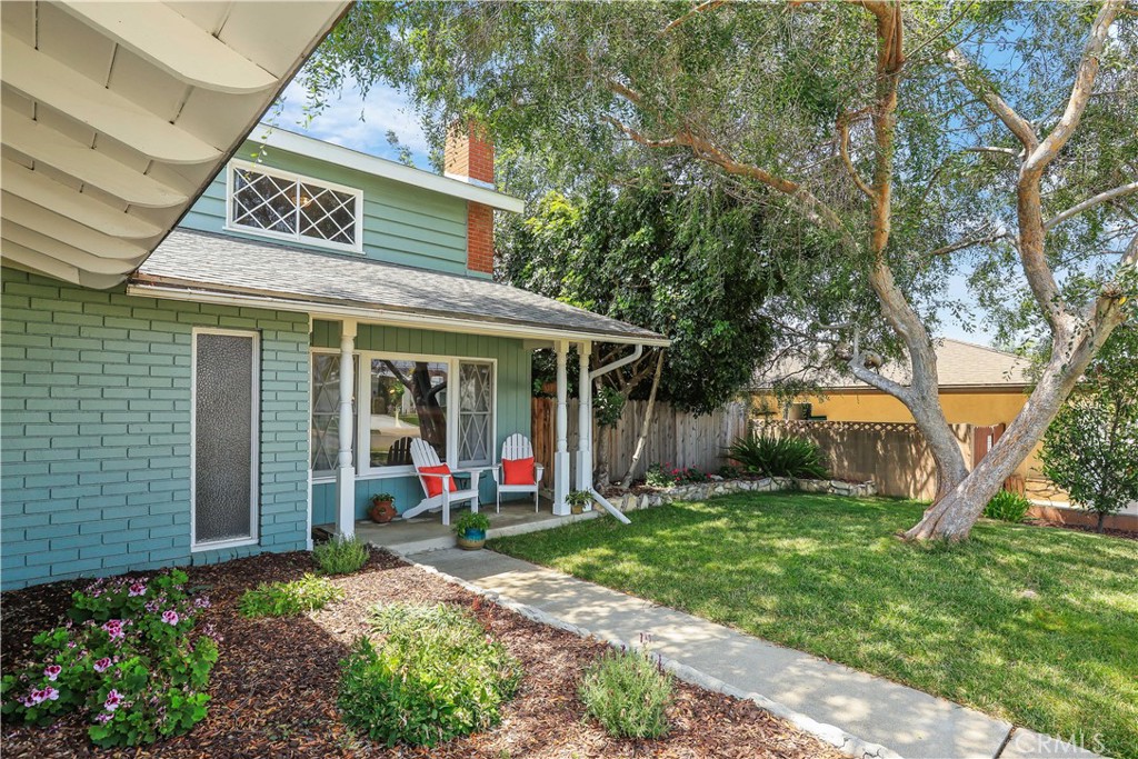 630 E Vista Del Gaviota Avenue
