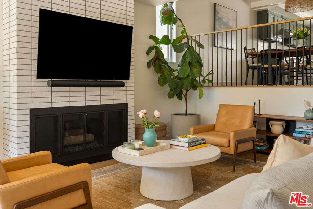 4707 La Villa Marina J