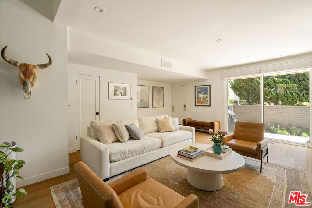 4707 La Villa Marina J