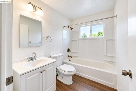Tiny photo for 2223 Bonar St ST, Berkeley, CA 94702 (MLS # 41151589)