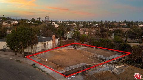 Photo of 16510 Chattanooga Place, Pacific Palisades, CA 90272 (MLS # 25582183) Photo of 16510 Chattanooga Place, Pacific Palisades, CA 90272 (MLS # 25582183)