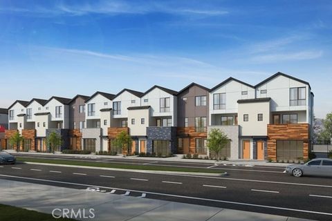 Photo of 5868 Linden Ave Avenue #3, Long Beach, CA 90805 (MLS # OC26067571)