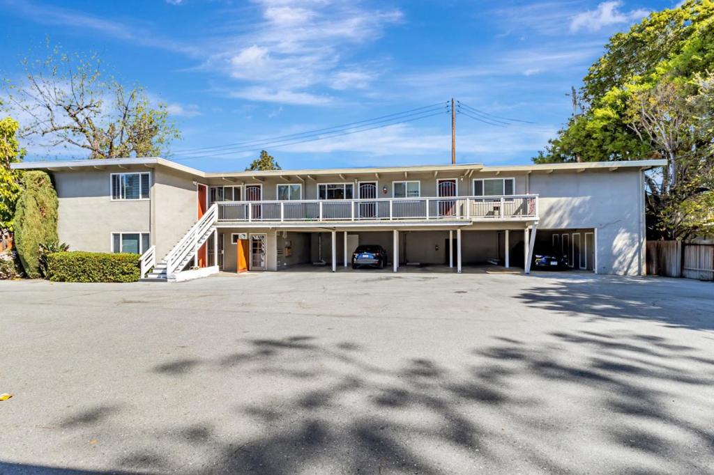 4 Coleman Place