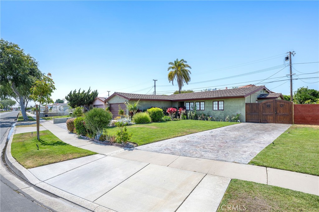 5837 Los Arcos Way