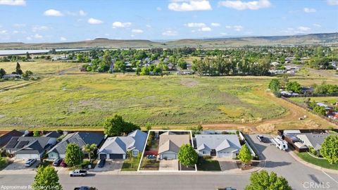 Photo of 18 Nikki Court, Oroville, CA 95965 (MLS # OR26084396)