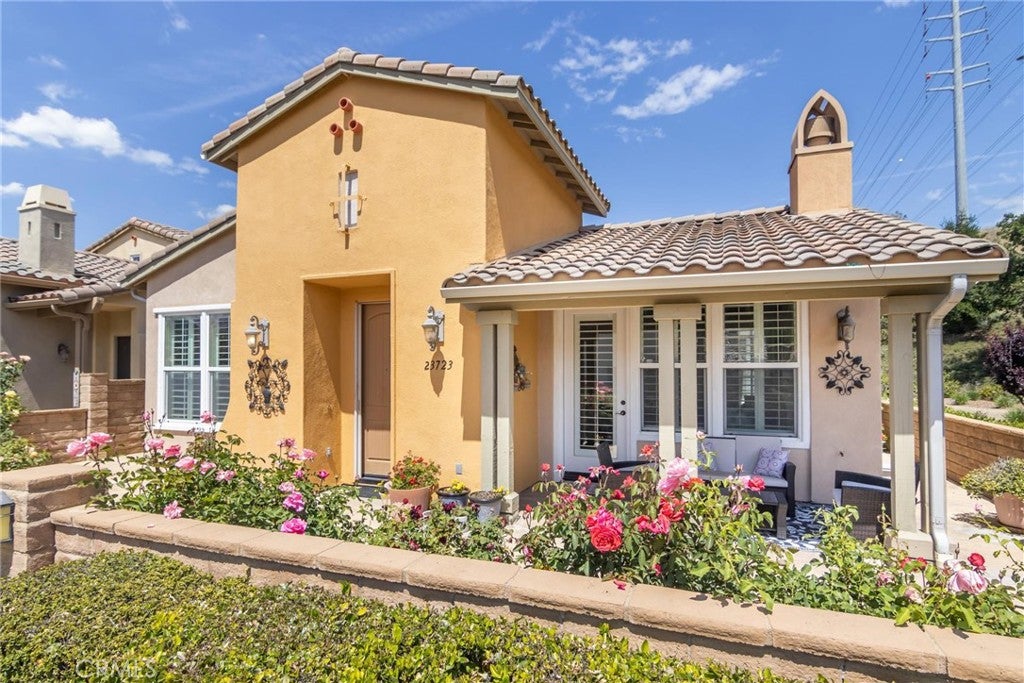 23723 Maple Leaf Court