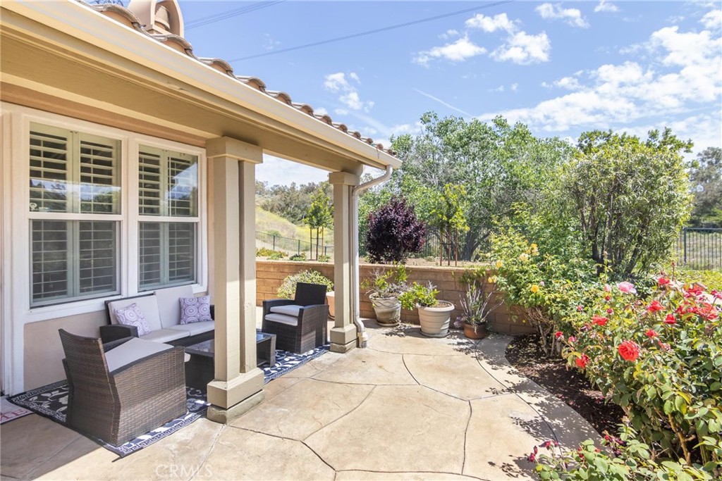 23723 Maple Leaf Court