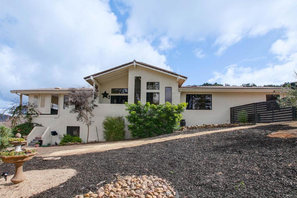 19950 Elfin Forest Ln