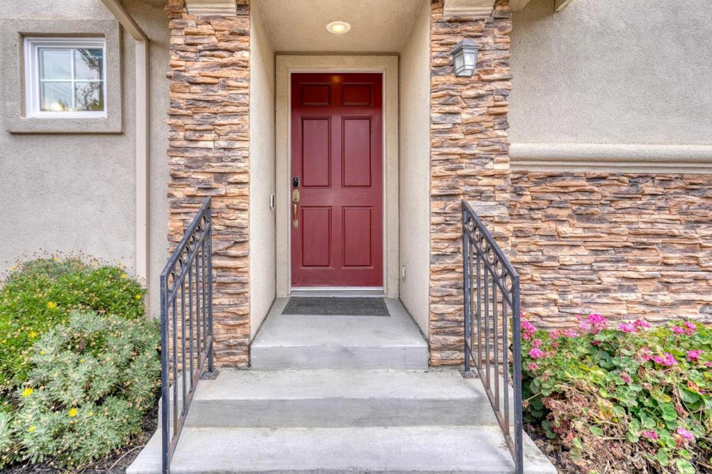 963 Bellomo Avenue
