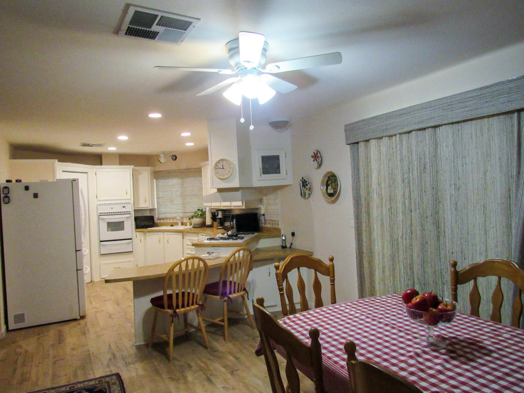 Palm Desert Greens - Manufactured In Park