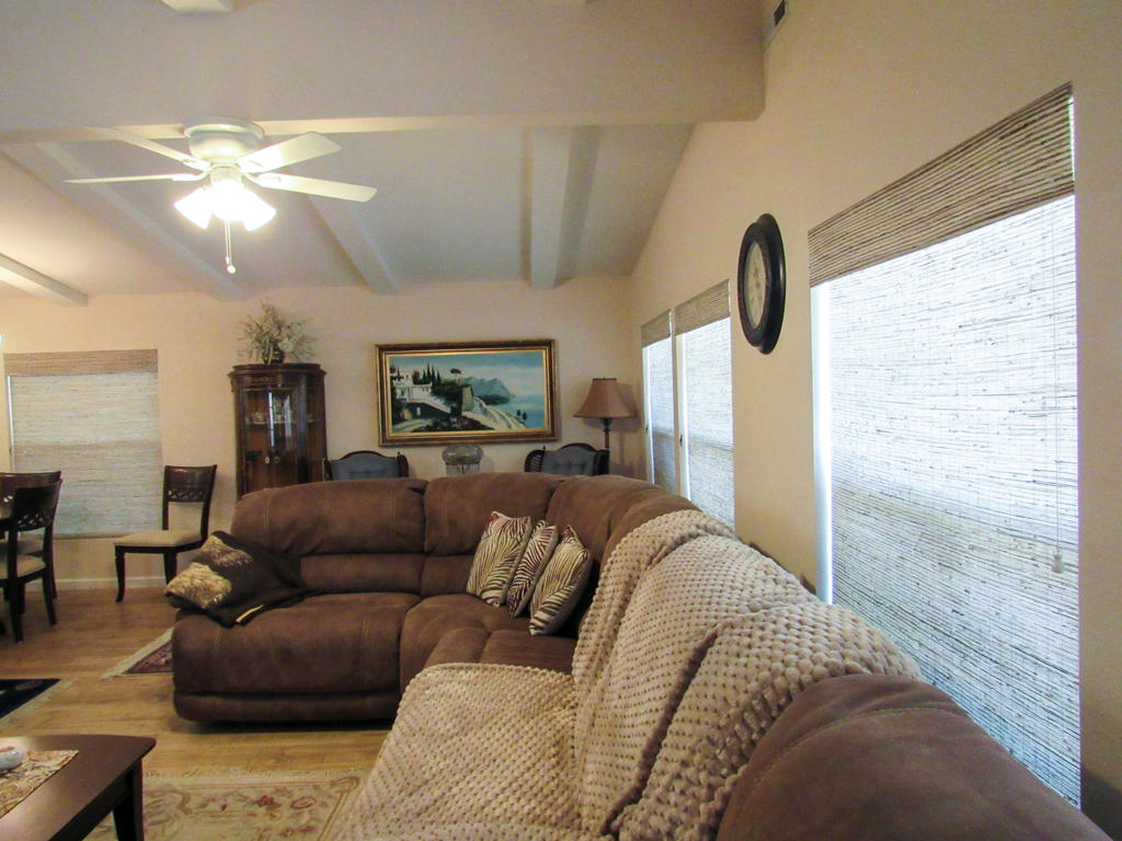 Palm Desert Greens - Manufactured In Park