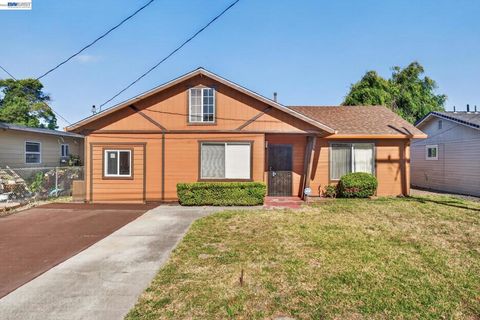 Photo of 4217 Jenkins Way WAY, Richmond, CA 94806 (MLS # 41138267)
