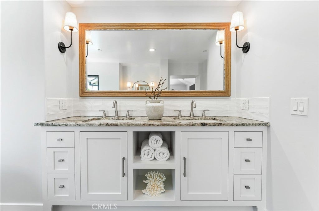 1807 Newport Hills E, Newport Beach CA 92660 - Photo 21