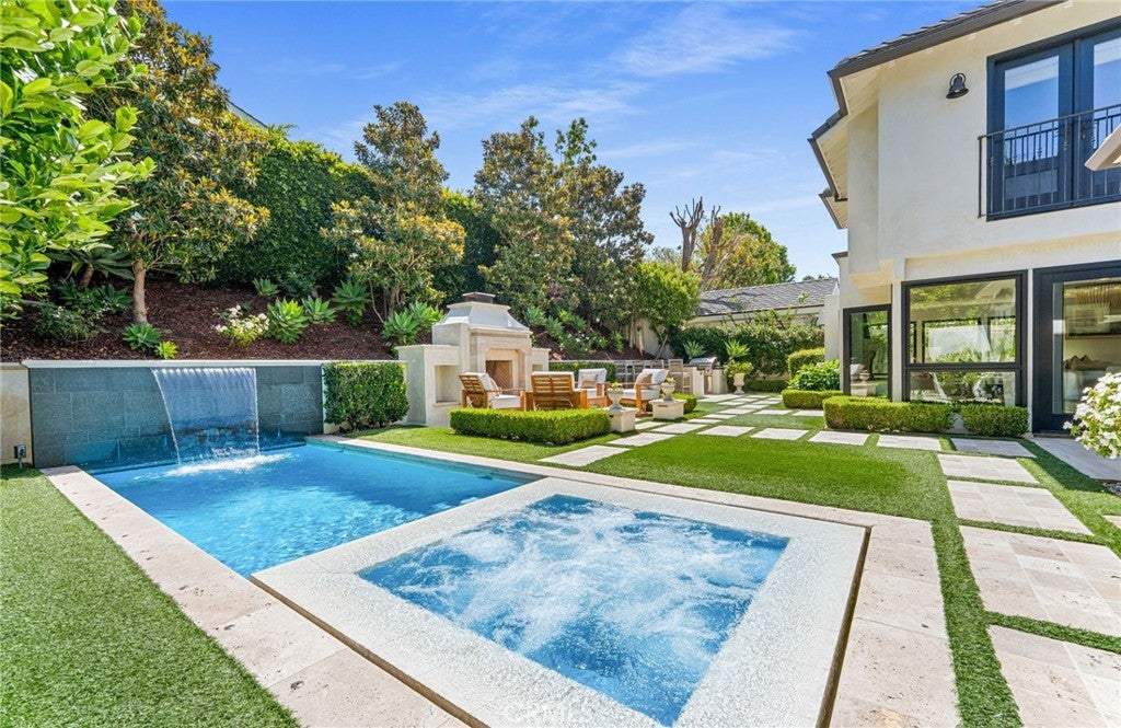 1807 Newport Hills E, Newport Beach CA 92660 - Photo 39