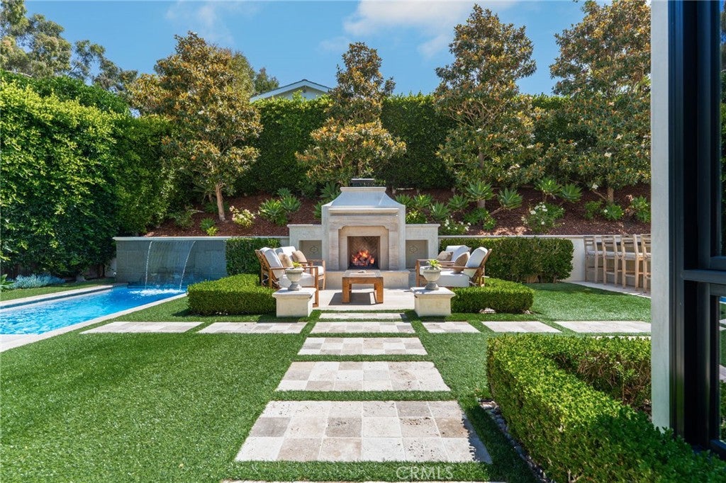1807 Newport Hills E, Newport Beach CA 92660 - Photo 40