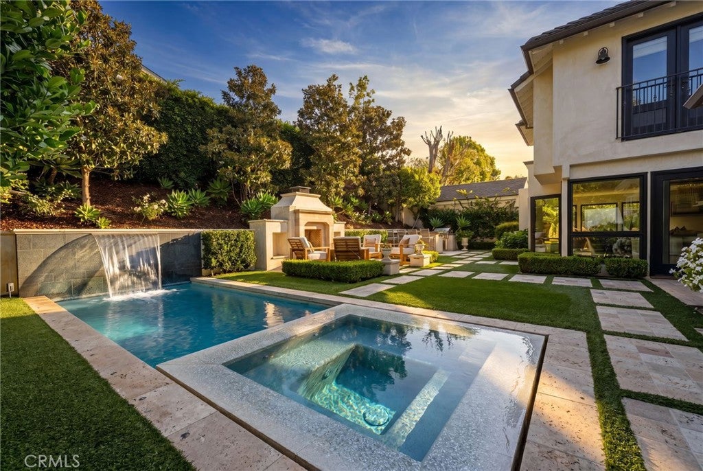 1807 Newport Hills E, Newport Beach CA 92660 - Photo 38