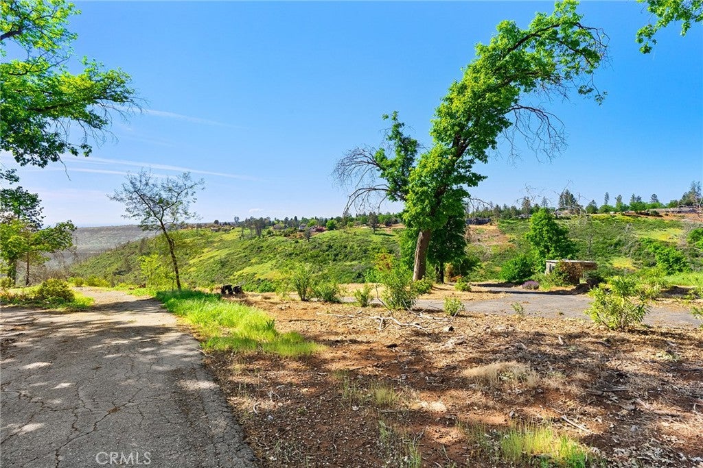 5585 Honey View