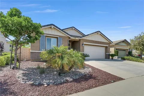 MLS: AR26104954
