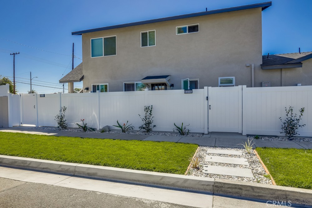 824 S Dune Street