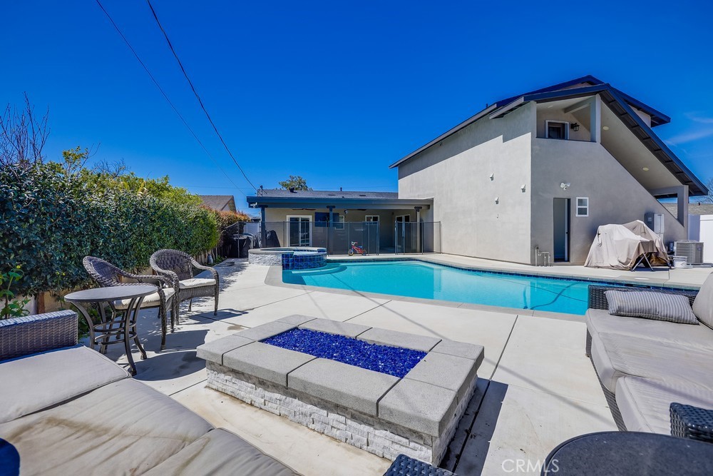 824 S Dune Street