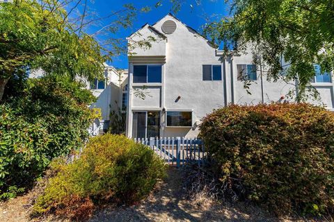 Photo of 7 Shoal Dr E Dr, Vallejo, CA 94591 (MLS # 41110165) Photo of 7 Shoal Dr E Dr, Vallejo, CA 94591 (MLS # 41110165)