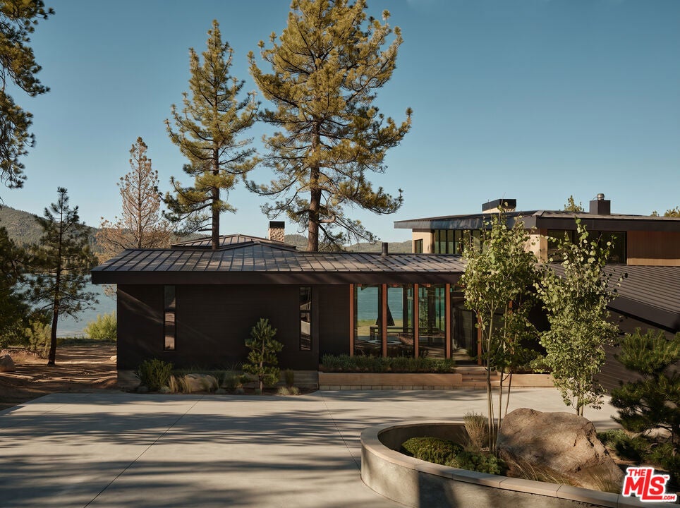 39224 Waterview Drive