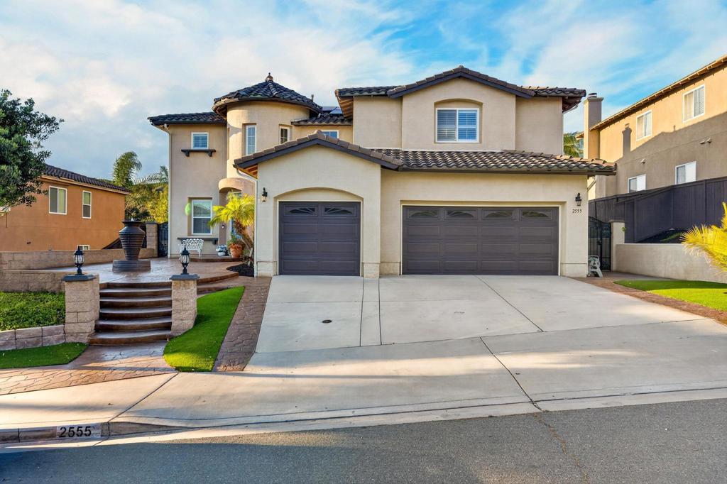 2555 N Trail