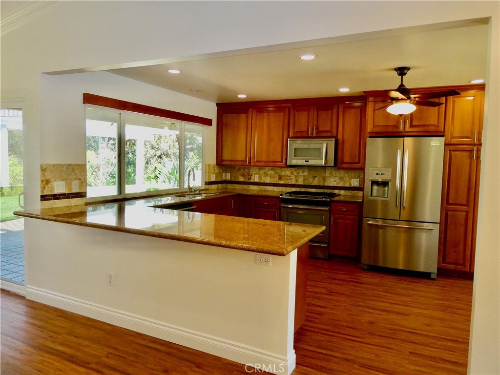 23531 Via Murillo, Mission Viejo CA 92692 - Photo 14