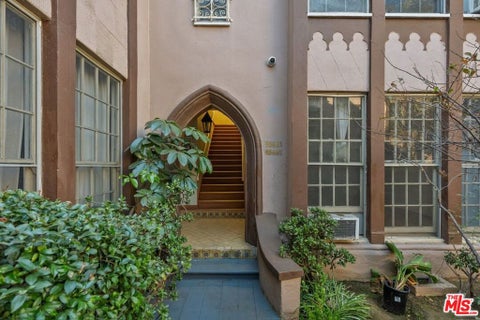 Photo of 6544 W Olympic Blvd BLVD #1/2, Los Angeles, CA 90048 (MLS # 26105583)