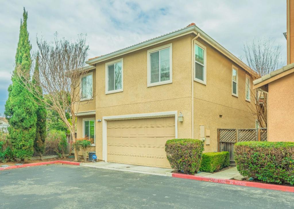 225 Montevina Way, Hayward CA 94545