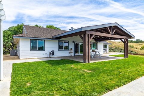Tiny photo for 5530 El Pharo, Paso Robles, CA 93446 (MLS # SC26063302)