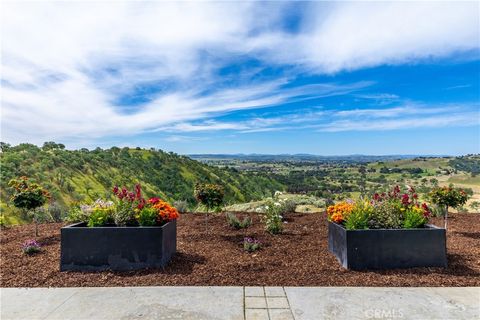 Tiny photo for 5530 El Pharo, Paso Robles, CA 93446 (MLS # SC26063302)