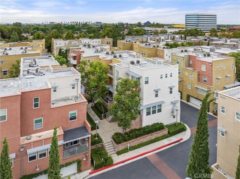 Photo of 408 E Jeanette Ln, Santa Ana, CA 92705 (MLS # OC25267492)