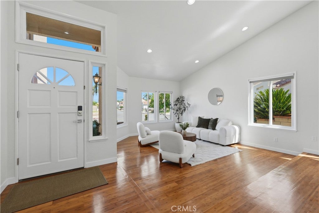 3291 Olympic View