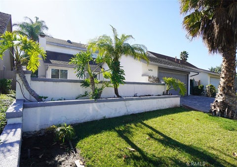 Photo of 14722 Comet Street, Irvine, CA 92604 (MLS # PW26168323)
