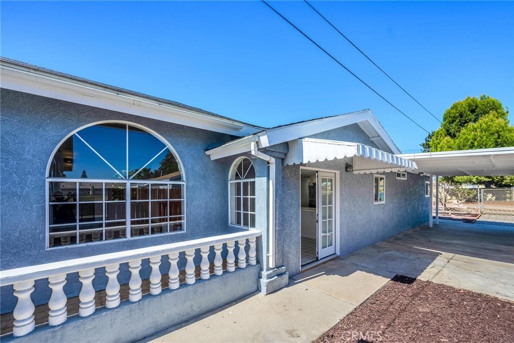 1559 W 223rd