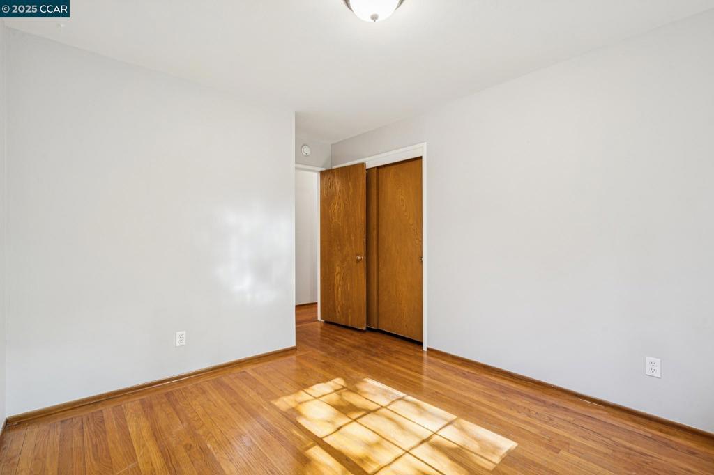 WALNUT BLVD - Residential