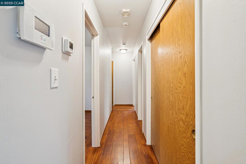 WALNUT BLVD - Residential