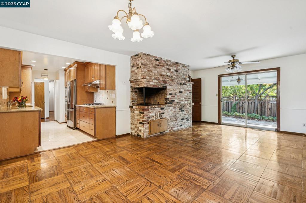 WALNUT BLVD - Residential