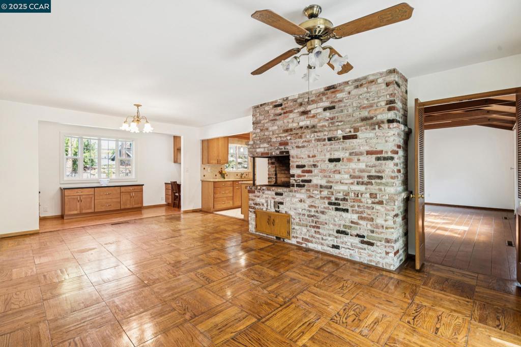 WALNUT BLVD - Residential