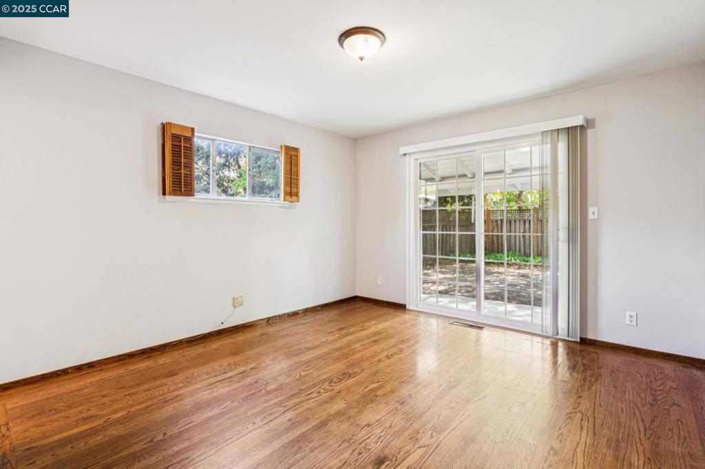 WALNUT BLVD - Residential